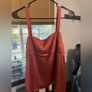 Express satin top- M